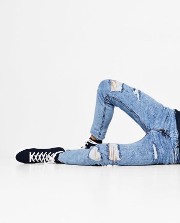 ripped skinny jeans